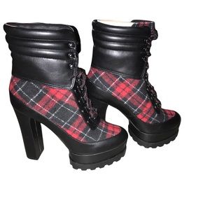 JESSICA SIMPSON HIGH HEEL BOOTS